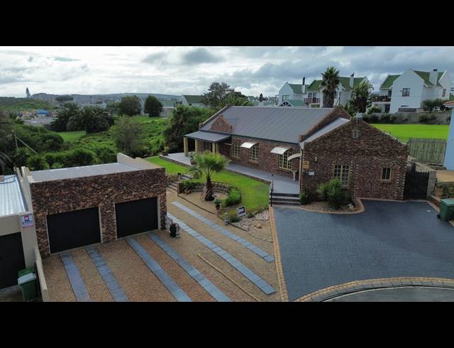3 BEDROOM HOUSE FOR SALE IN MIDDEDORP